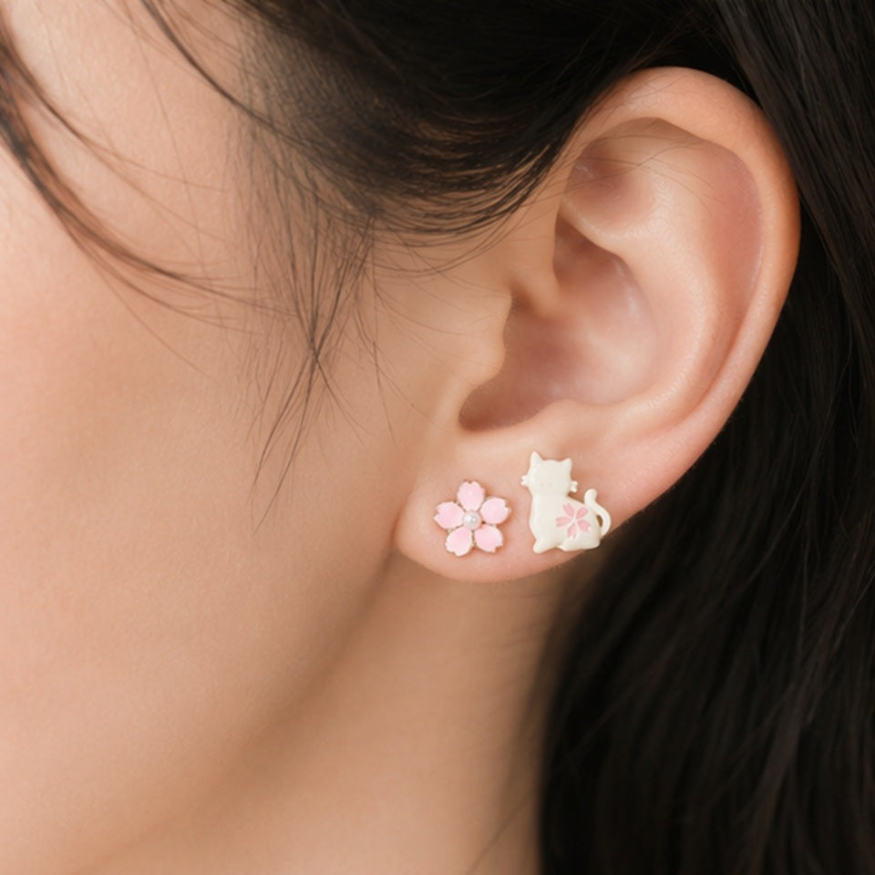 Boucles d'oreilles Chat blanc et Sakura Rose – Image 3