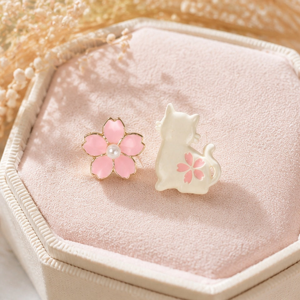 Boucles d'oreilles Chat blanc et Sakura Rose – Image 4