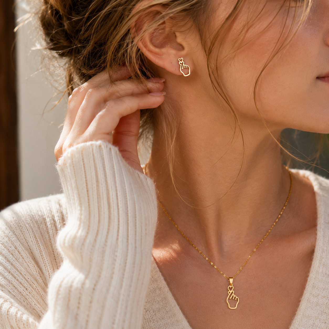 Parure Collier et Boucles d'Oreilles Finger Heart – Image 2