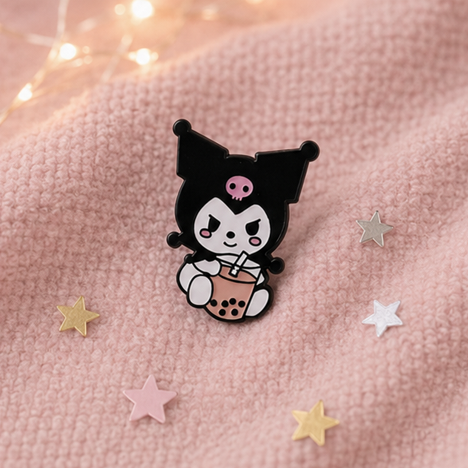 Pin's Kuromi Noir Officiel – Image 6