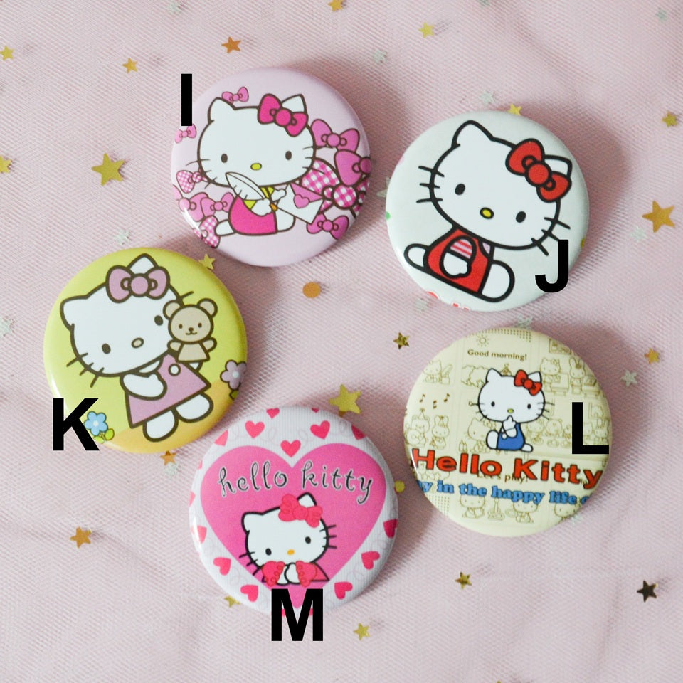 Badge Hello Kitty Coloré – Image 4