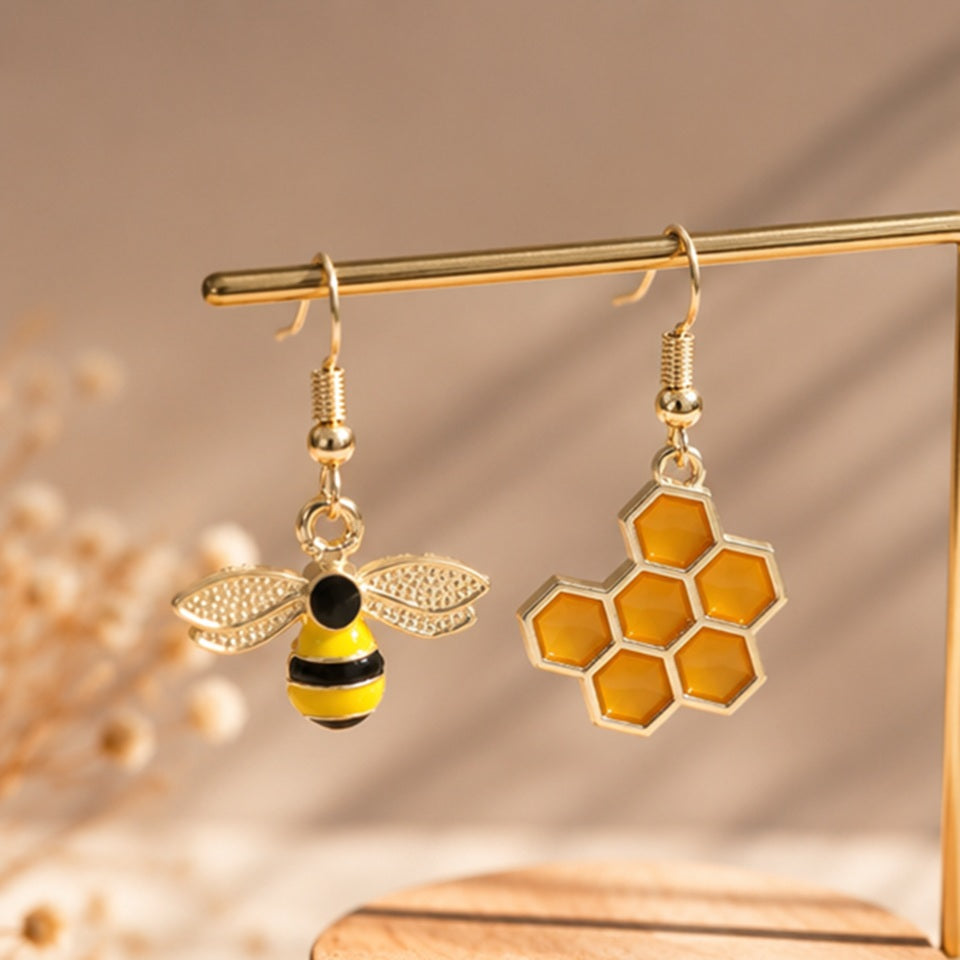 Boucles d'Oreilles Abeille en Or – Image 2