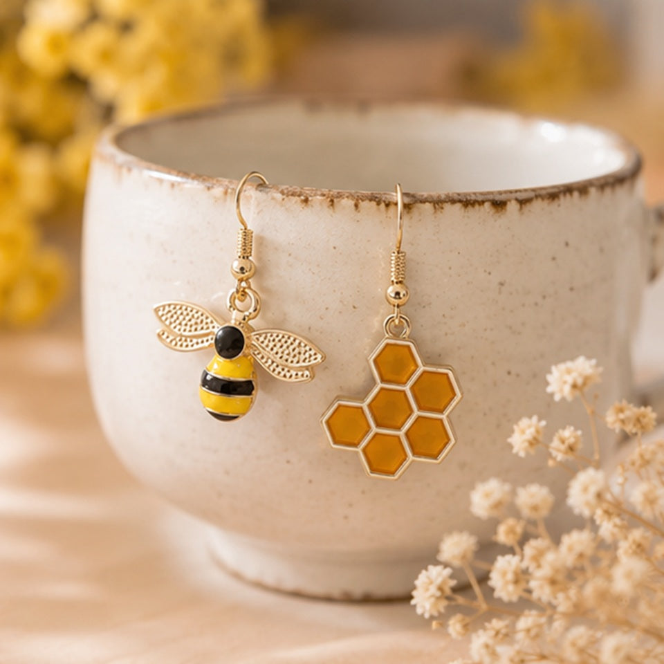 Boucles d'Oreilles Abeille en Or – Image 3