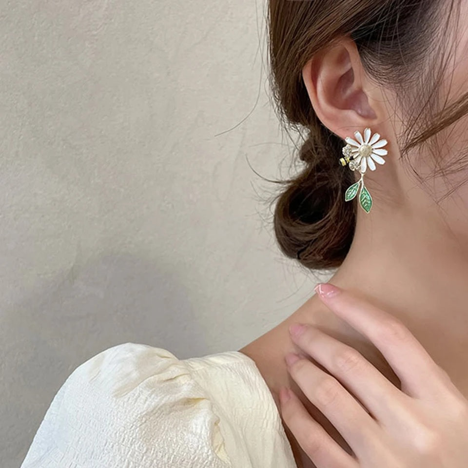 Boucles d'Oreilles en Forme d'Abeille – Image 4