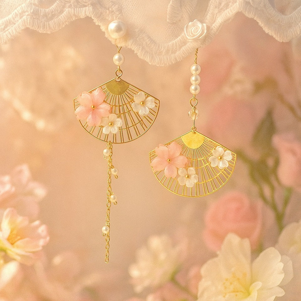 Boucles d'Oreilles Fleur de Sakura Éventail – Image 5