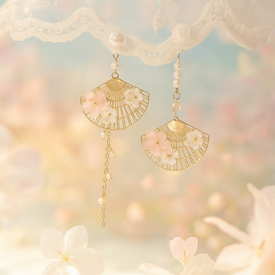 Boucles d'Oreilles Fleur de Sakura Éventail – Image 2