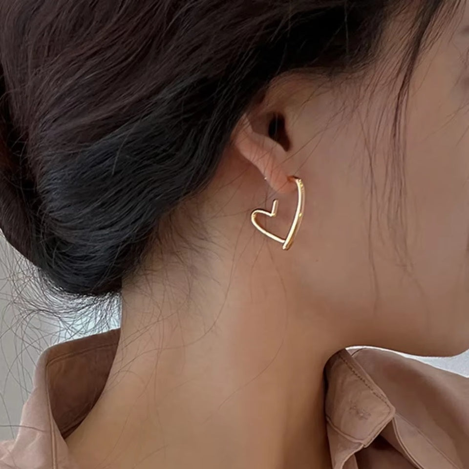 Boucles d'Oreilles en Cœur Doré – Image 2