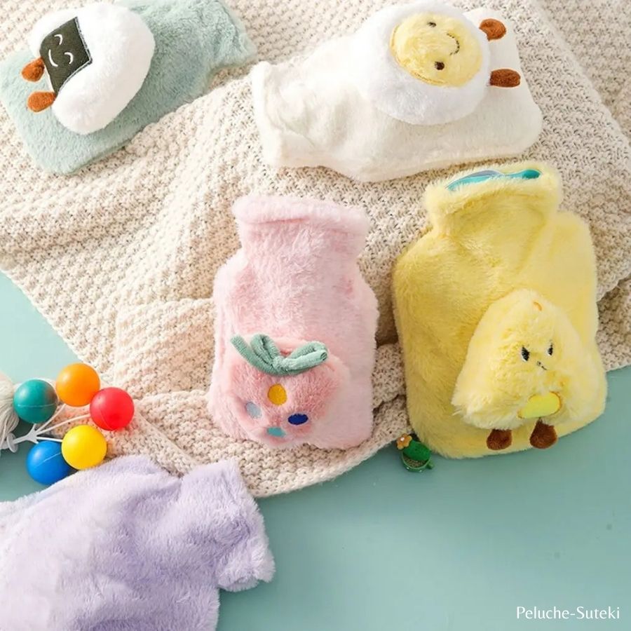 Bouillotte en Peluche Vert Menthe à Onigiri Souriant – Image 3
