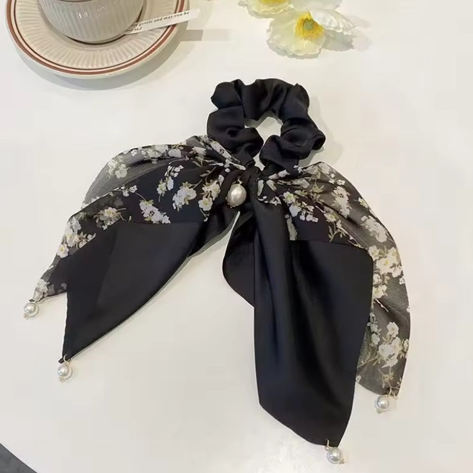 Chouchou Foulard fleuri aux Perles – Image 5