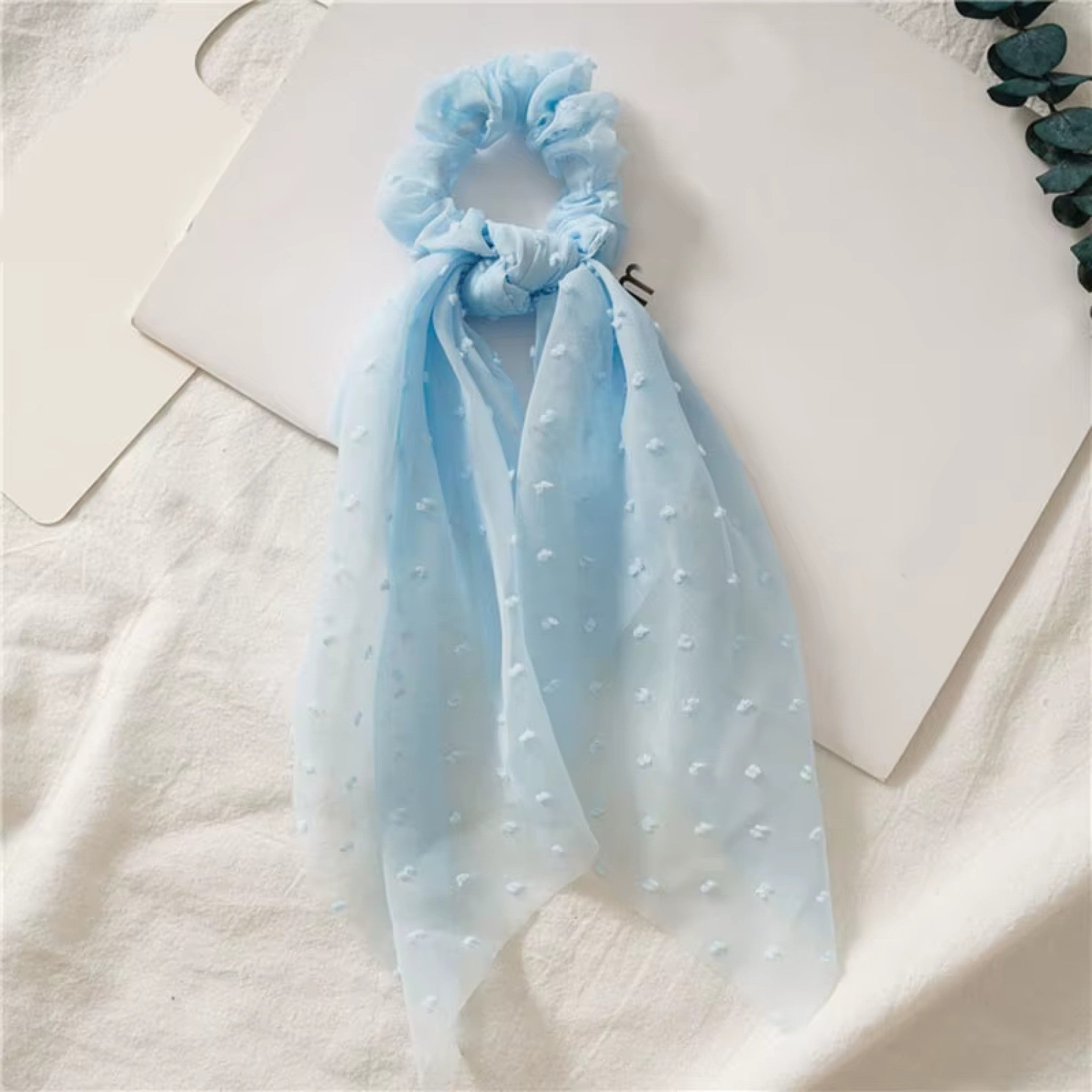 Chouchou en Foulard à Broderies – Image 7