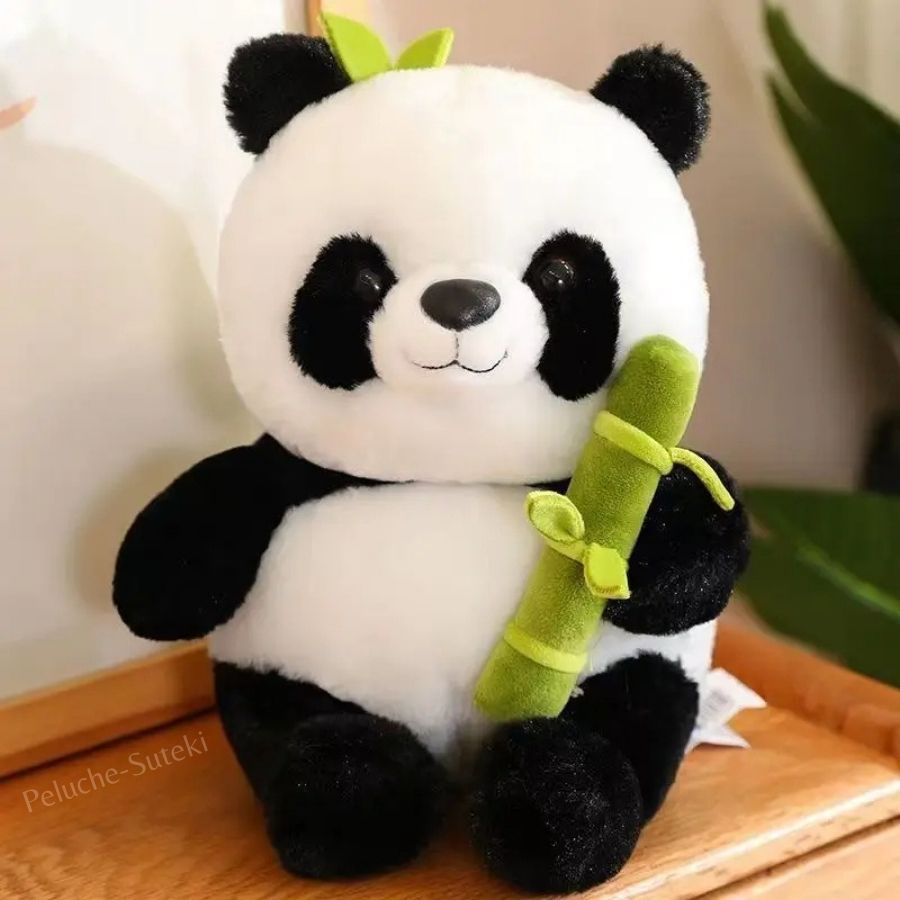 Peluche Panda Assise avec son Bambou et Feuilles – Image 5