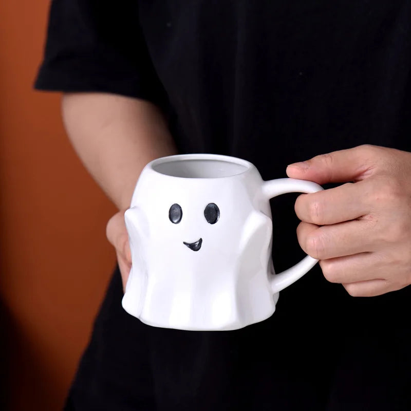 Mug Fantôme Souriant en Céramique Blanche – Image 2