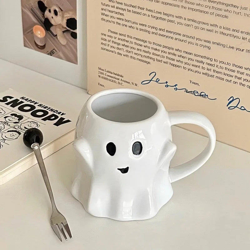 Mug Fantôme Souriant en Céramique Blanche – Image 5