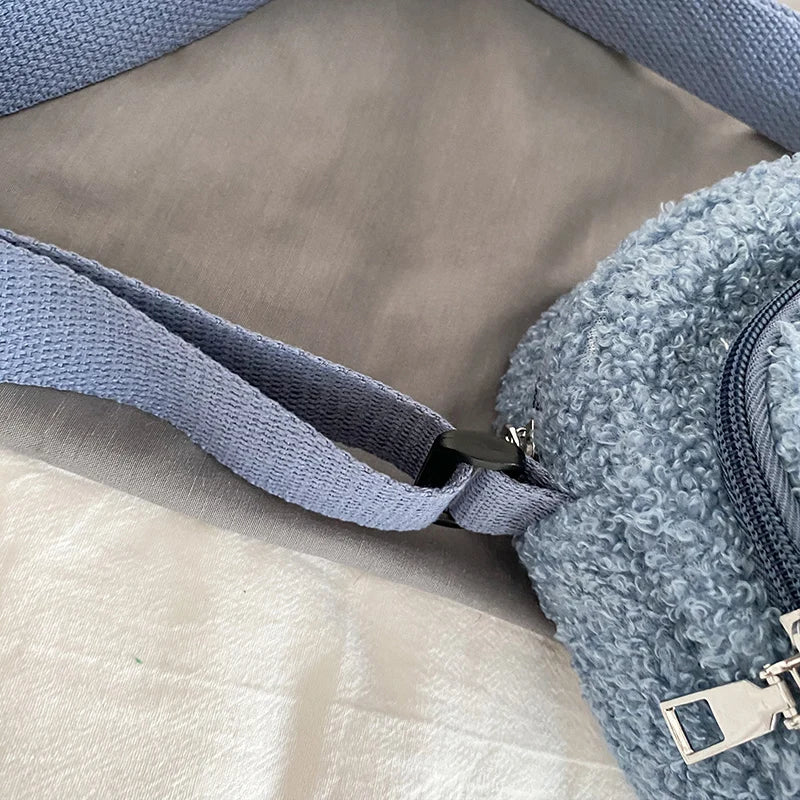 Sac à Bandoulière en Peluche Bleu Doux avec Ours Kawaii – Image 17