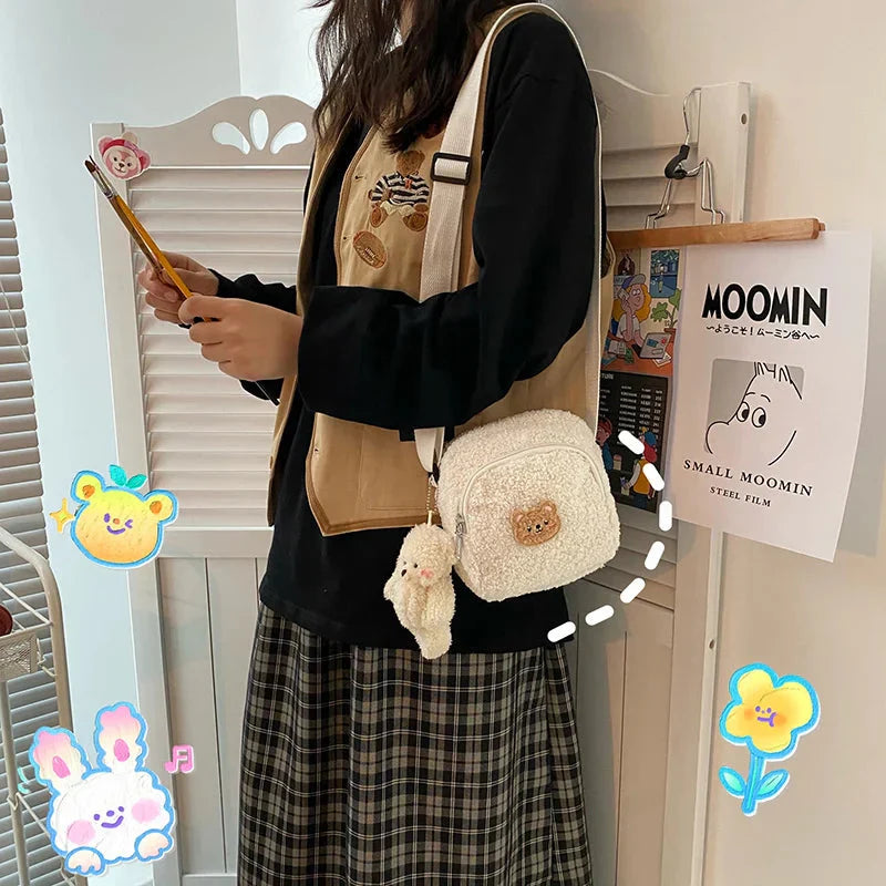 Sac à Bandoulière en Peluche Bleu Doux avec Ours Kawaii – Image 5