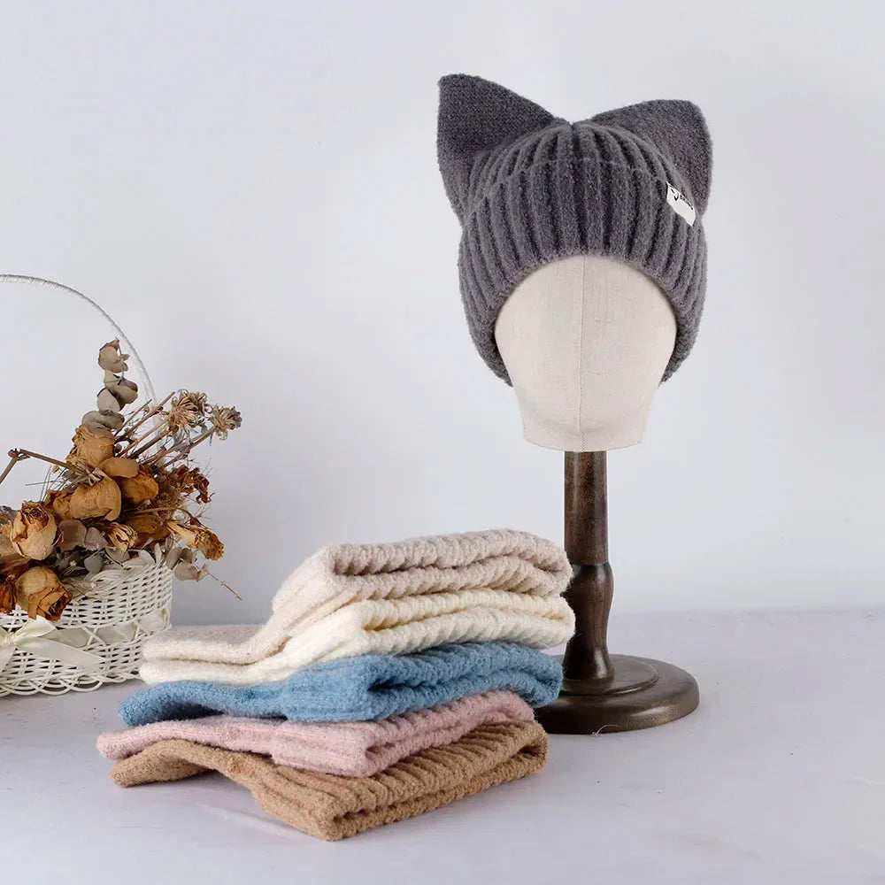 Bonnet Côtelé Doux à Oreilles de Chat Beige – Image 2