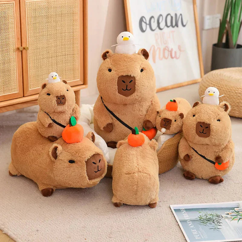 Peluche de Capybara Superposée avec Oiseau et Carotte – Image 11