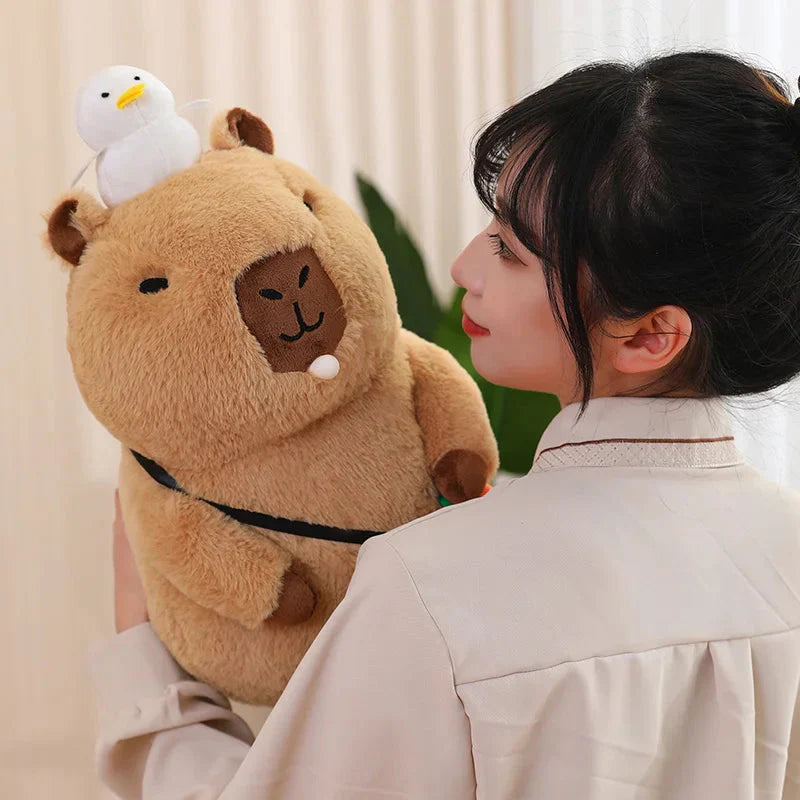Peluche de Capybara Superposée avec Oiseau et Carotte – Image 29