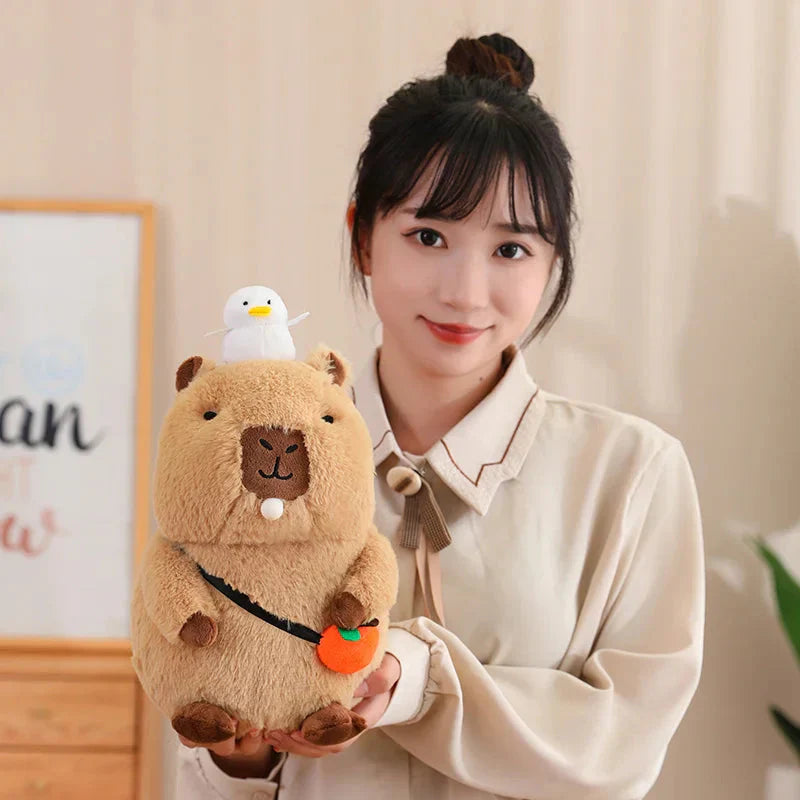Peluche de Capybara Superposée avec Oiseau et Carotte – Image 37