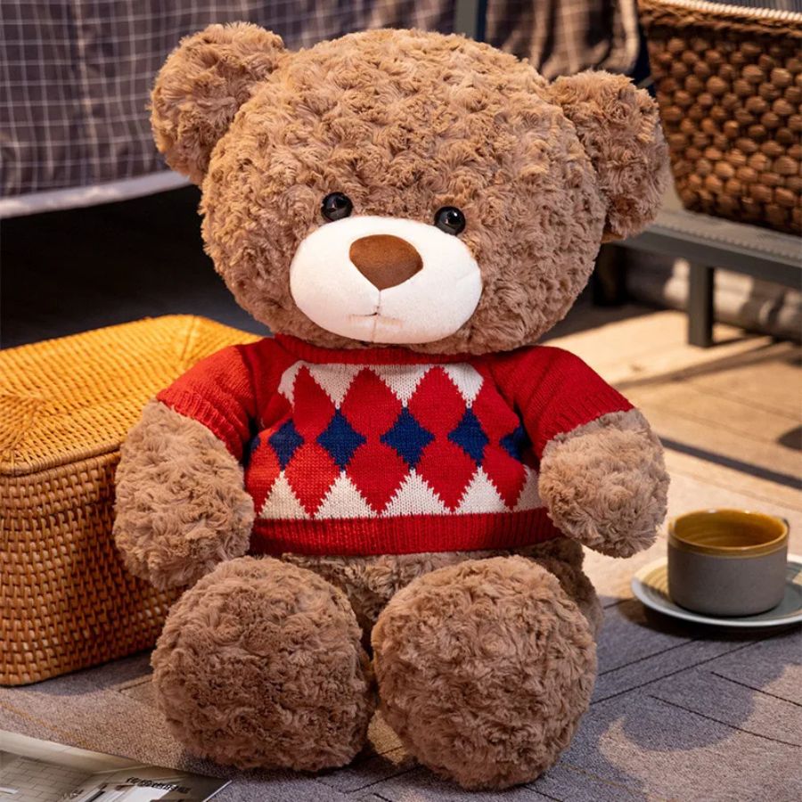 Ours en Peluche Marron Doux avec Pull Argyle – Image 5