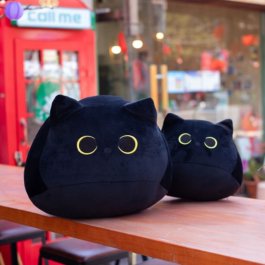 Peluche Chat Noir Kawaii aux Grands Yeux Jaunes – Image 3