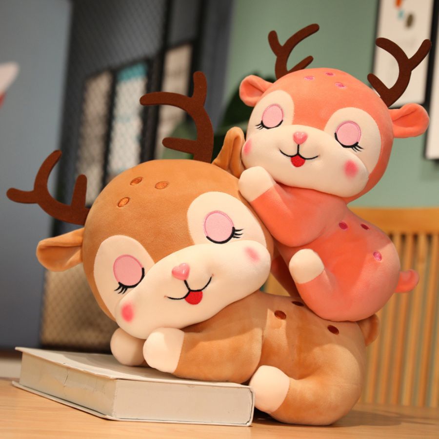 Peluche Faon Rose Pêche Dormant à Cils Brodés – Image 4