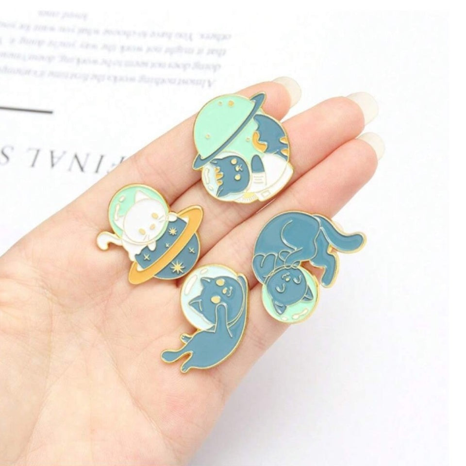 Pin's Chastronaute Collector – Image 3