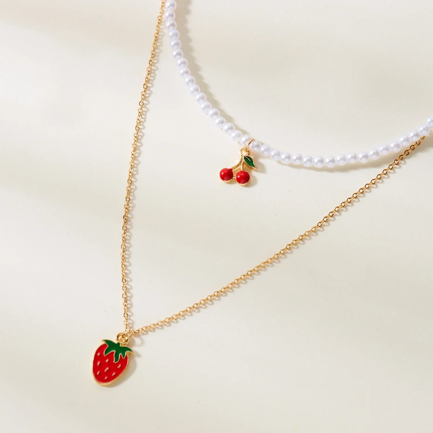 Collier Multirangs Perles et Fraises Rouge et Blanc – Image 17