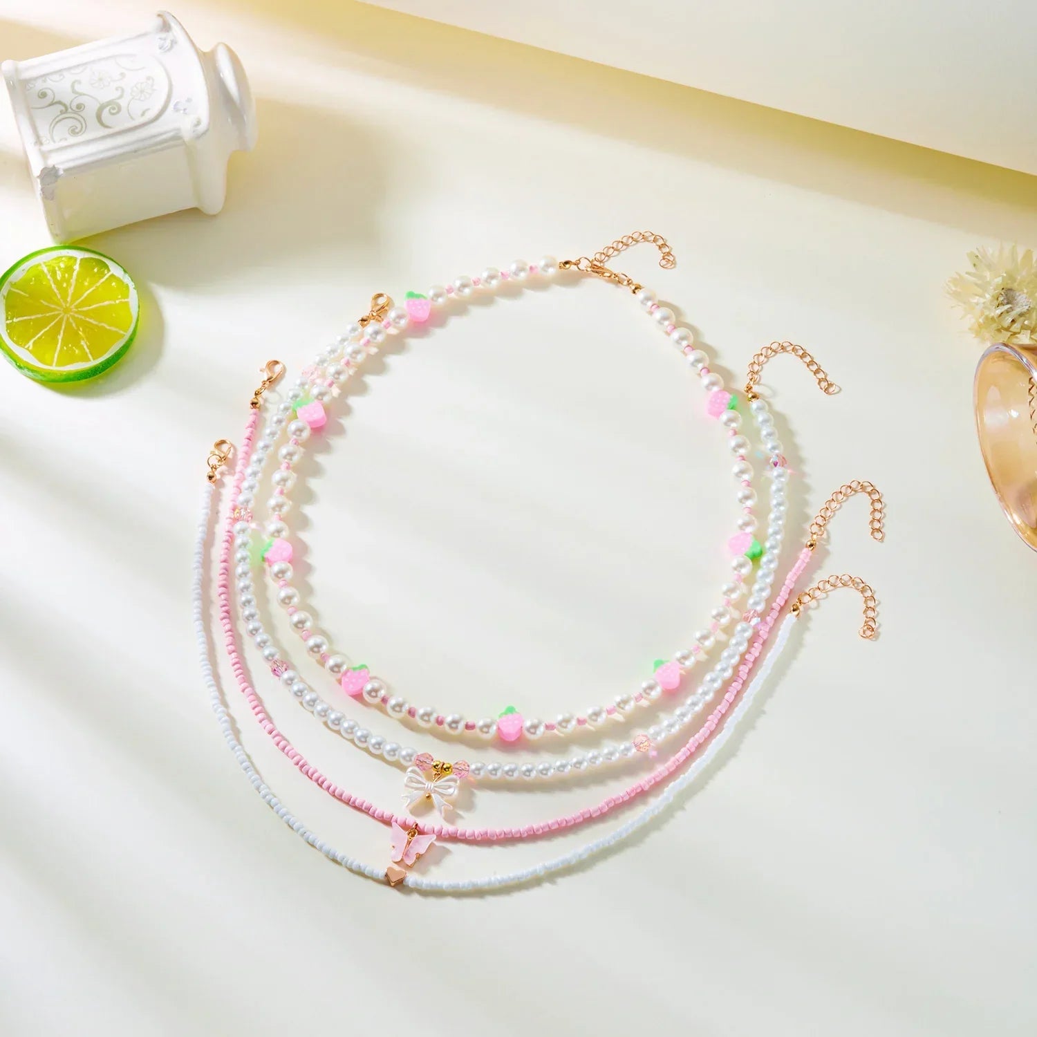 Collier Multirangs Perles et Fraises Rouge et Blanc – Image 10