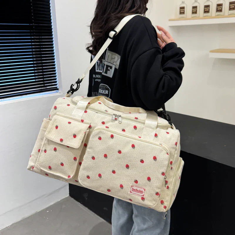 Sac Duffle en Velours Côtelé Écru à Fraises – Image 12