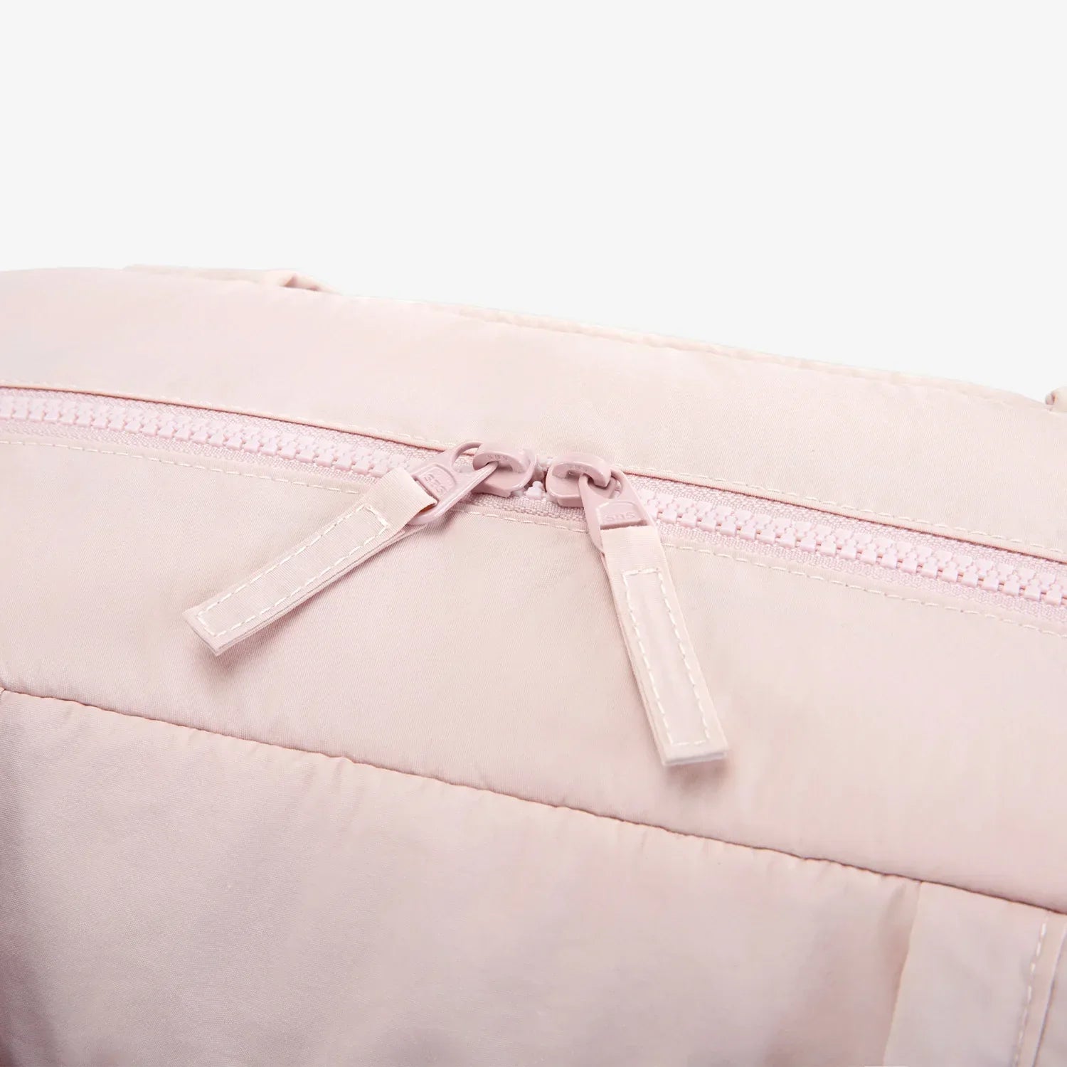 Sac Fourre-Tout Matelassé en Tissu Rose Pâle – Image 3